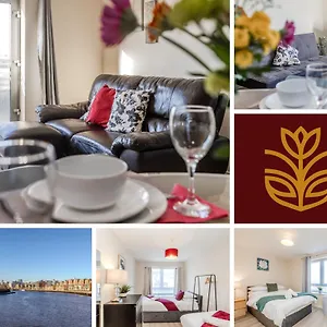 Apartment Waterfront Quayside With Secure Parking & Lift, Ideal For Mobility Users